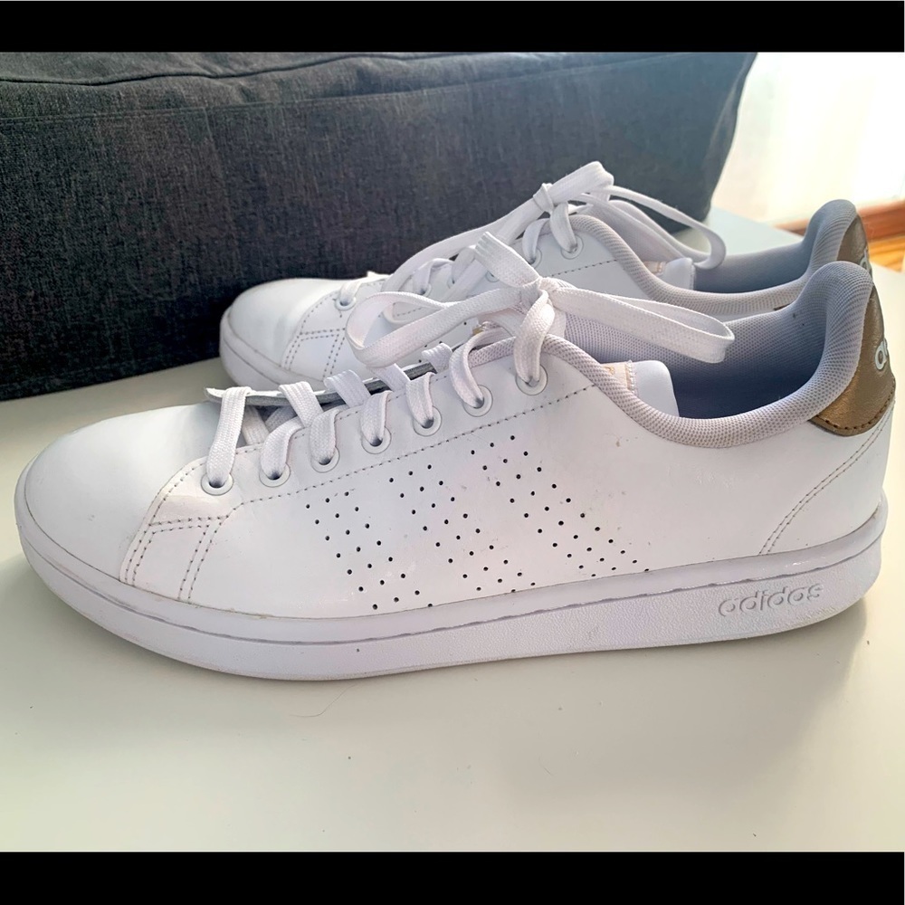 Womens Adidas Advantage Sneaker